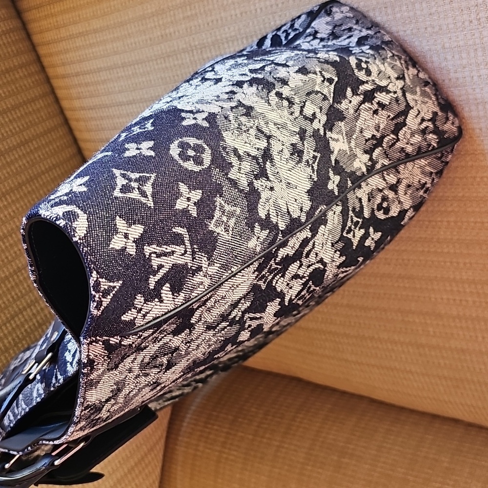 Louis VUITTON Tapestry SAC Large Onthego BAG EXCELLENT CONDITION - Picture 5 of 17